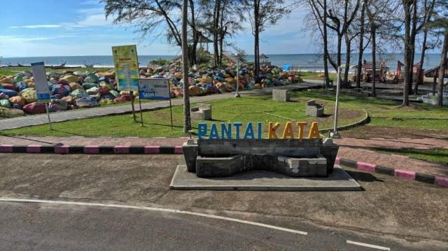 Menyelami Pesona Alam Pantai Kata di Kota Pariaman